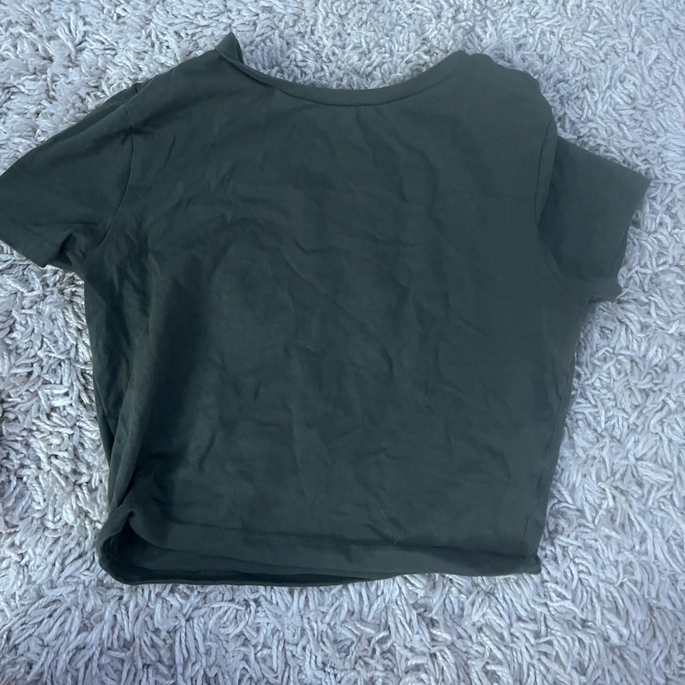 cropped t shirt